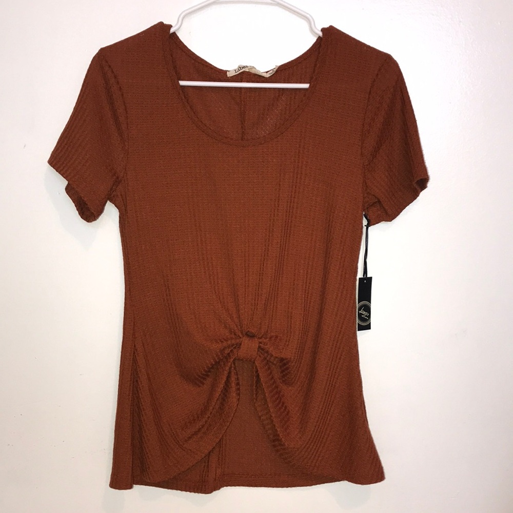 NWT Amber orange knotted knit short sleeve blouse